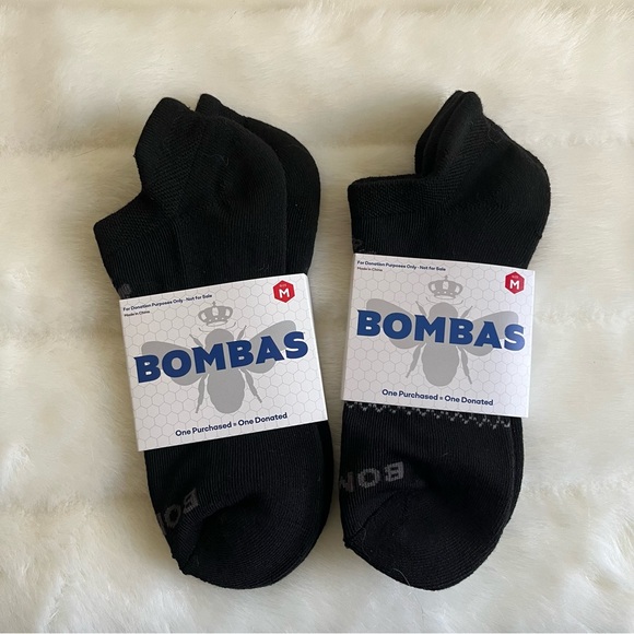 2 pairs of medium black bombas socks - Picture 1 of 1